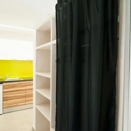 Mazi Venizelou Apartament *